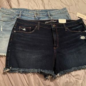 (2) NWT Universal Thread Jean Shortie Shorts